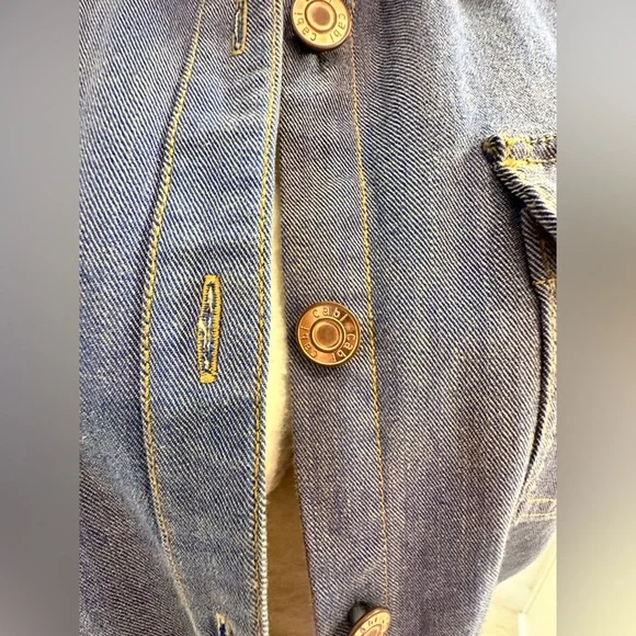 CAbi Ladies Denim Workshop Shacket‎ - Large - Picture 4 of 11